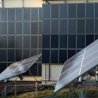 solar-power-station-P7J6S2H.jpg